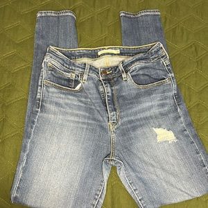 levi’s high rise skinny jeans